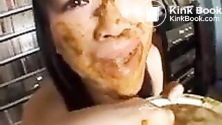 japanese cutie scat in mouth