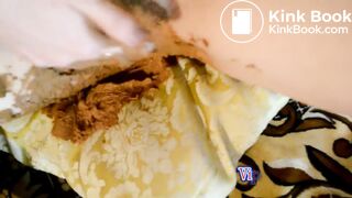 Brunette Teen smokinh and shitting