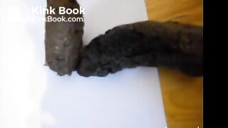 Mature lady fucks her shitty asshole with a small bottle