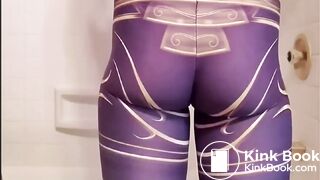 Girl has diarrhea in leggings - video 2