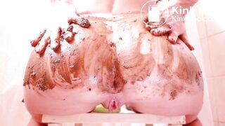 Sweet Sexy Poop Girl 08