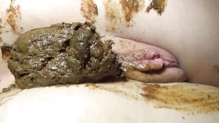 stunning and sexy blonde crapped