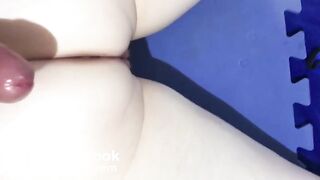 Cumming on my girlfriends poop