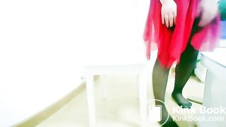 A beautiful anchorwoman.