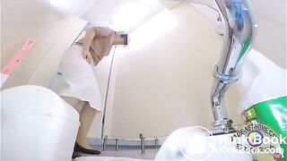 Explosive diarrhea - video 14