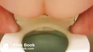 Sexy pooping - video 190