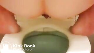 Sexy pooping - video 190