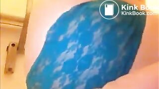 topless girl with big ass shitting and pissing