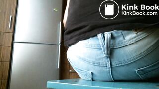 Tight Jeans Poop 3