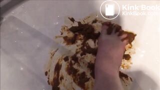 Girl shit and piss in the shower and put her feet on it