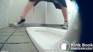 jpn toilet poop - video 2