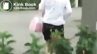 outdoors pooping accidents 008 (desperate diarrhea in panties)