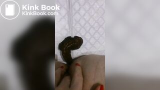 shitting girl - video 17