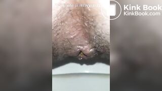 Ebony shitting 2