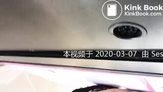 Twin girls Twin girls pee Asia