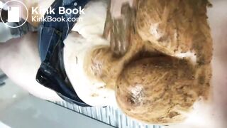 Scat and play in the shower