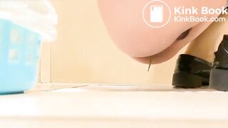 spy toilet - video 228