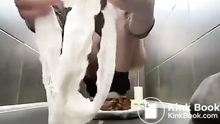 Girl poop on toilet - video 3