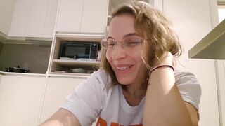 sexy girl pooping for you