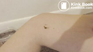 HOT MILF TAKES A MASSIVE DUMP