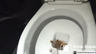 sexy girl pooping and peeing - video 13