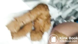 Girl shit in car - video 4