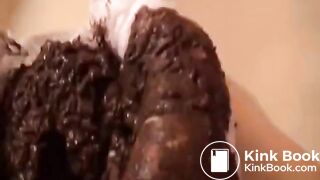 bed poop - video 2