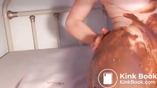 hot girl has dirty fun