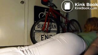 Poop leggings - video 2