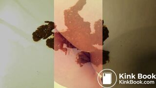 Mid-day menstrual poop..