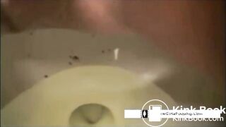 Hot Girl Pooping and Farting 2