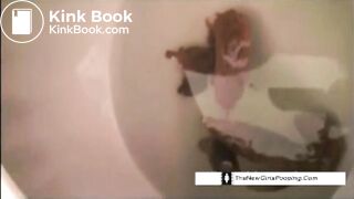Hot Girl Pooping and Farting 2