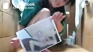 Cute Girl Making a Scat Tribute to a Fan