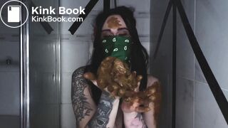 Girl Shit Load & Smearing