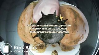 Top scat with dirty pussy