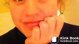 Vine woman poops on toilet 1