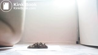 sexy girl with a mask crapped - video 3