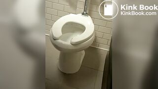 BBW Ebony going poop at Best Buy