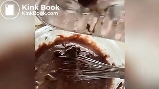 Girlfriend made brownies with her shit