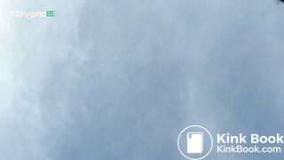 Bubble butt shitting on windshield