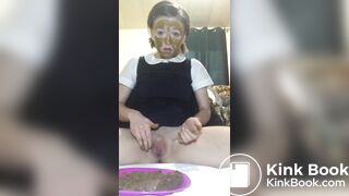 Girl who poo and spreads it all