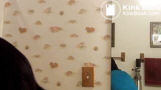 Gabbay Toilet Poop 1