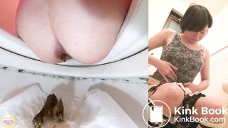 Girl pooping - video 102