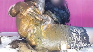 Shitting from pussy part 1