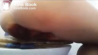 pooping black panties