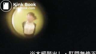 品ながに股ポーズでうんちとおならをする素人女