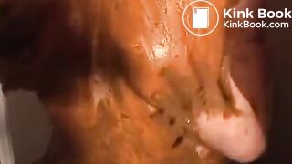 she shits in her hand and smear it all over her chubby body
