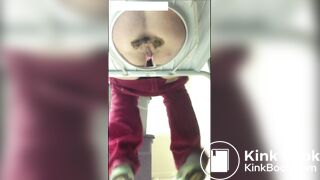 Hot woman can't hold in her diarrhea