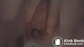 Girl poop in the toilet - video 2