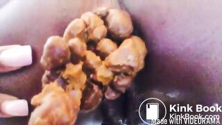 Ebony scat Super close up
